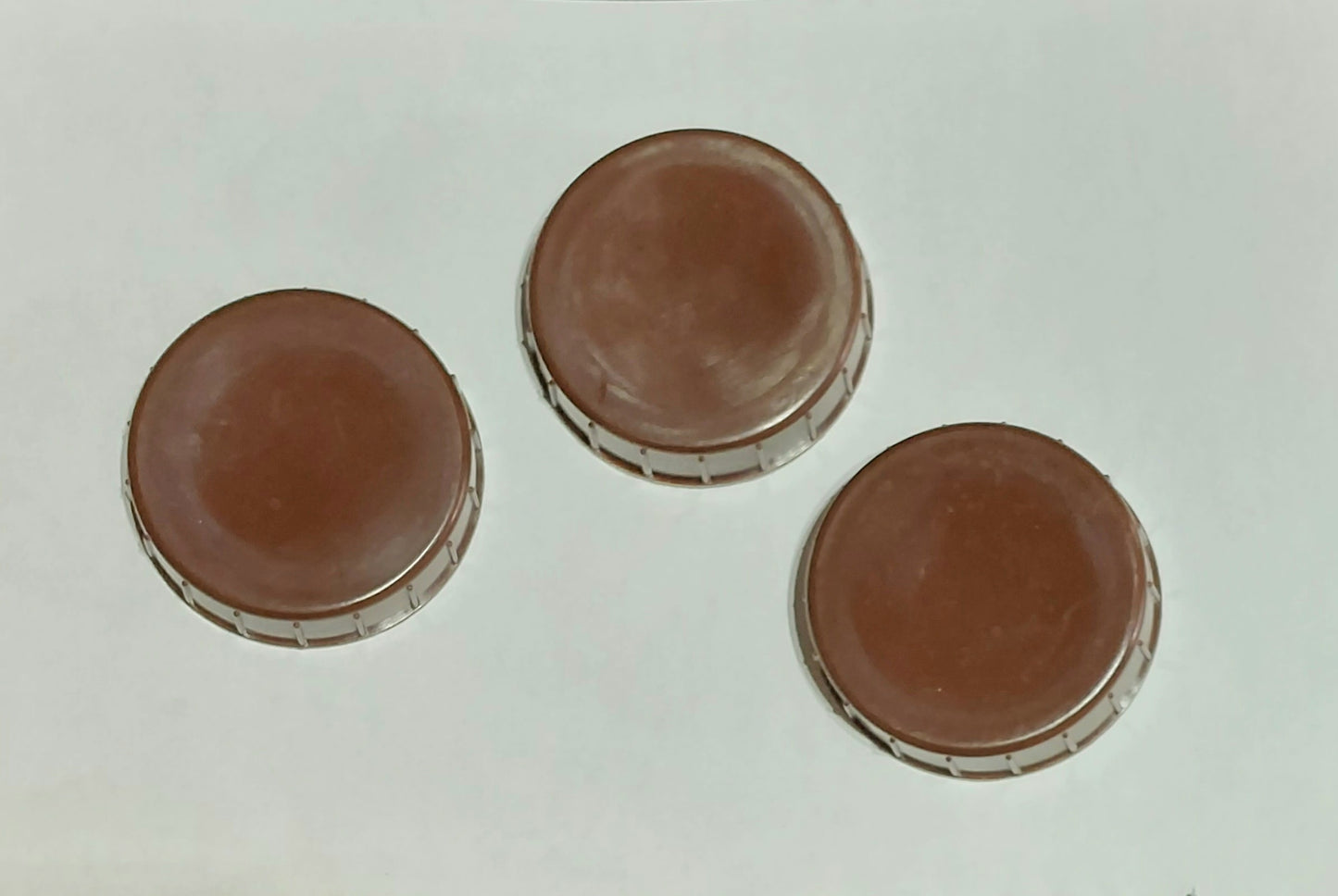 Solid Color Fill End Caps for FIFO Squeeze Bottles