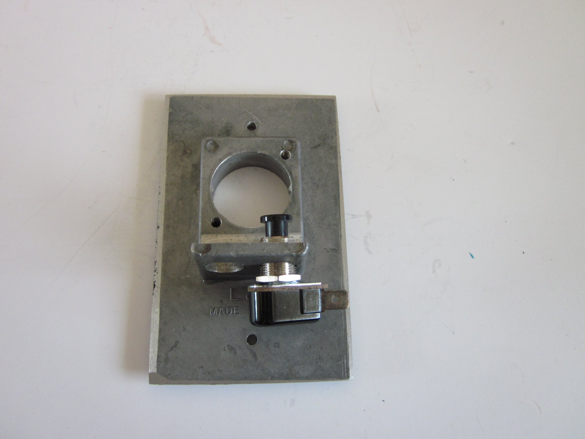 Single Gang Style Key Switch Access Control Plate